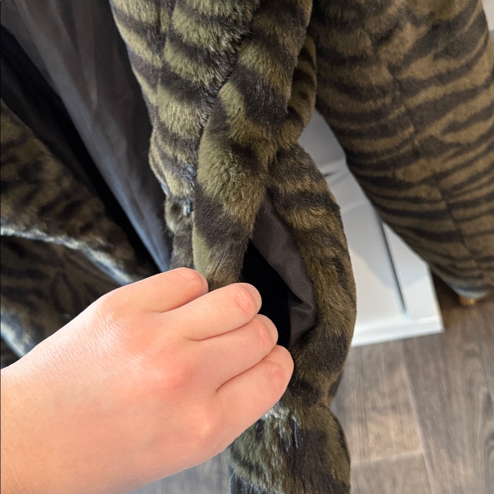 Sanctuary Olive and Black Zebra Teddy Jacket - Picture 7 of 7